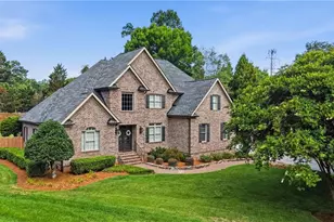 100 Pearce Dr, Jamestown, NC 27282 - Photo 3