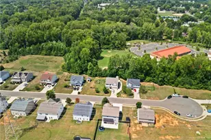 231 Fair Oaks Ct, Mebane, NC 27302 - Photo 43