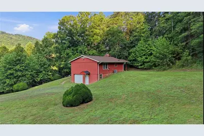 11526 US Highway 421, Purlear, NC 28665 - Photo 43