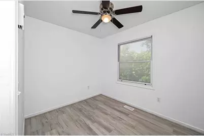 11526 US Highway 421, Purlear, NC 28665 - Photo 23