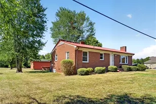 3400 Oak Ridge Rd, Summerfield, NC 27358 - Photo 5