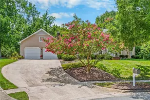 1203 Brookfield Ct, High Point, NC 27262 - Photo 3