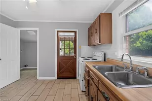 1603 17th St, Greensboro, NC 27405 - Photo 11
