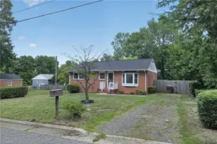 1603 17th St, Greensboro, NC 27405 - Photo 3