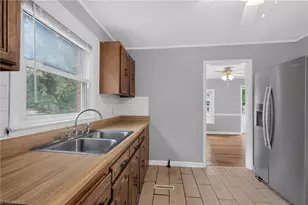 1603 17th St, Greensboro, NC 27405 - Photo 13