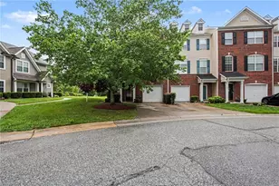 3813 Tarrant Trace Cir, High Point, NC 27265 - Photo 3