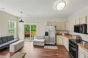 3813 Tarrant Trace Cir, High Point, NC 27265 - Photo 11