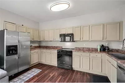 3813 Tarrant Trace Circle, High Point, NC 27265 - Photo 9