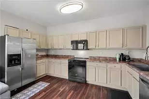 3813 Tarrant Trace Cir, High Point, NC 27265 - Photo 9