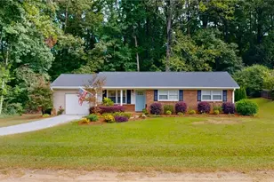9477 Morton Dr, Kernersville, NC 27284 - Photo 1