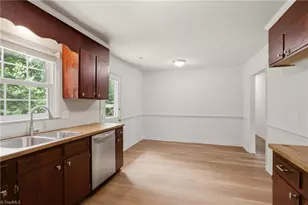 4105 Deer Track Ct, Winston-Salem, NC 27127 - Photo 7