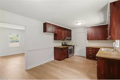 4105 Deer Track Court, Winston-Salem, NC 27127 - Photo 5