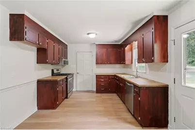 4105 Deer Track Court, Winston-Salem, NC 27127 - Photo 3