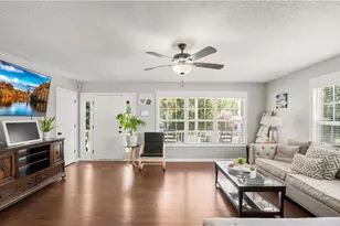 108 Larkspur Ln, Thomasville, NC 27360 - Photo 5
