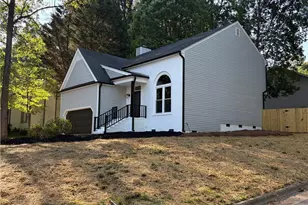 6100 Clarkwood Cir, Greensboro, NC 27410 - Photo 3