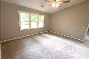 6100 Clarkwood Cir, Greensboro, NC 27410 - Photo 31