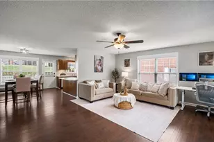 110 Larkspur Ln, Thomasville, NC 27360 - Photo 5