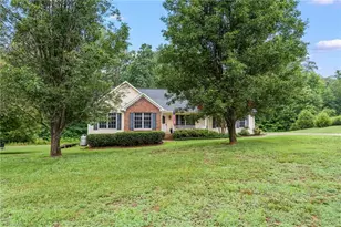 124 Pipsisewa Ln, Stokesdale, NC 27357 - Photo 3