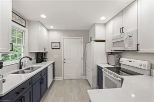 124 Pipsisewa Ln, Stokesdale, NC 27357 - Photo 11