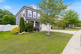 404 Mockingbird Ln, Mebane, NC 27302 - Photo 3