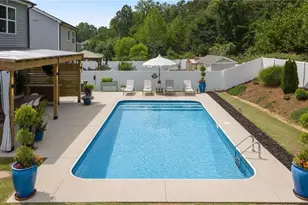 404 Mockingbird Ln, Mebane, NC 27302 - Photo 7