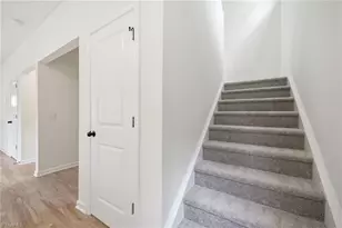 120 Maplewood Ave, Thomasville, NC 27360 - Photo 13
