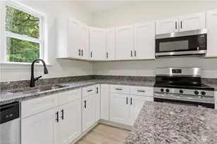 120 Maplewood Ave, Thomasville, NC 27360 - Photo 11