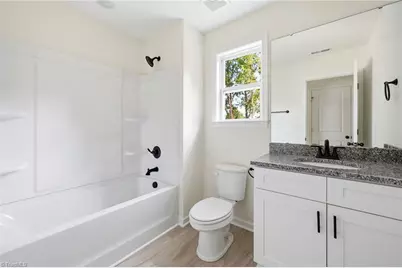 120 Maplewood Avenue, Thomasville, NC 27360 - Photo 21