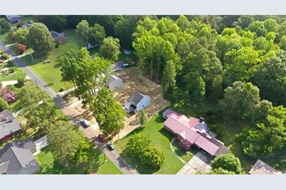 120 Maplewood Avenue, Thomasville, NC 27360 - Photo 35