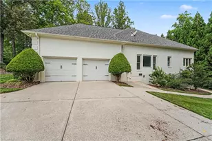 4105 Brambletye Dr, Greensboro, NC 27407 - Photo 39