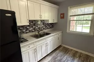 122 Redwood Bend, King, NC 27021 - Photo 9