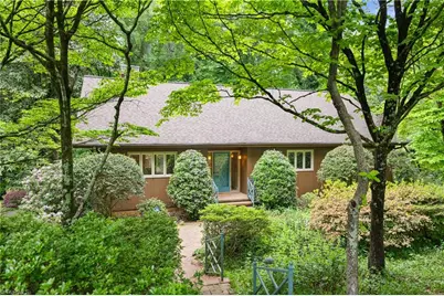 1090 Yorkshire Road, Winston-Salem, NC 27106 - Photo 3