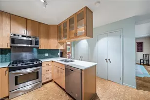 1090 Yorkshire Rd, Winston-Salem, NC 27106 - Photo 11