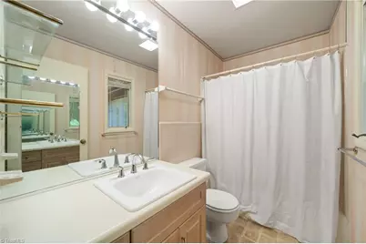 1090 Yorkshire Road, Winston-Salem, NC 27106 - Photo 19