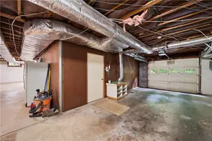 1090 Yorkshire Rd, Winston-Salem, NC 27106 - Photo 33