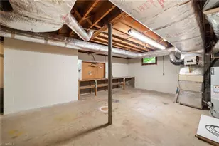 1090 Yorkshire Rd, Winston-Salem, NC 27106 - Photo 31