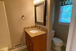 106 Hawkins Dr, Greensboro, NC 27410 - Photo 5