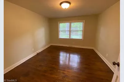 106 Hawkins Drive, Greensboro, NC 27410 - Photo 9