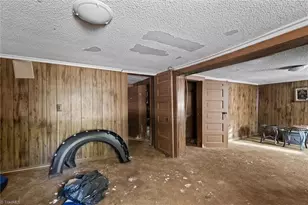 112 Peace St, Oxford, NC 27565 - Photo 15