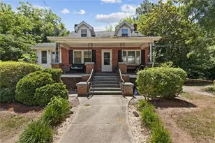 112 Peace St, Oxford, NC 27565 - Photo 1