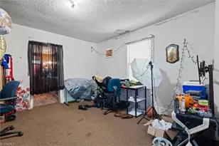 112 Peace St, Oxford, NC 27565 - Photo 5