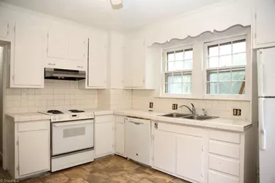 1806 Walker Avenue #A, Greensboro, NC 27403 - Photo 37