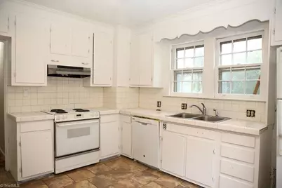 1806 Walker Avenue #A, Greensboro, NC 27403 - Photo 35
