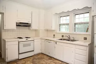 1806 Walker Ave, Greensboro, NC 27403 - Photo 35