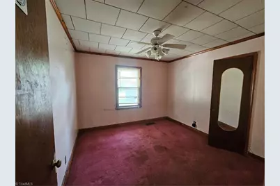31 25th Street, Winston-Salem, NC 27105 - Photo 13