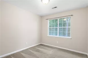 4229 Edith Ln, Greensboro, NC 27409 - Photo 13