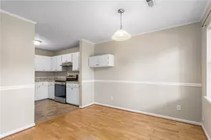 4229 Edith Ln, Greensboro, NC 27409 - Photo 5