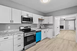 2301 Maple St, Greensboro, NC 27405 - Photo 15