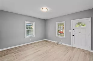 2301 Maple St, Greensboro, NC 27405 - Photo 3