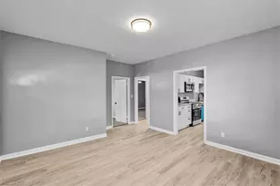 2301 Maple St, Greensboro, NC 27405 - Photo 5